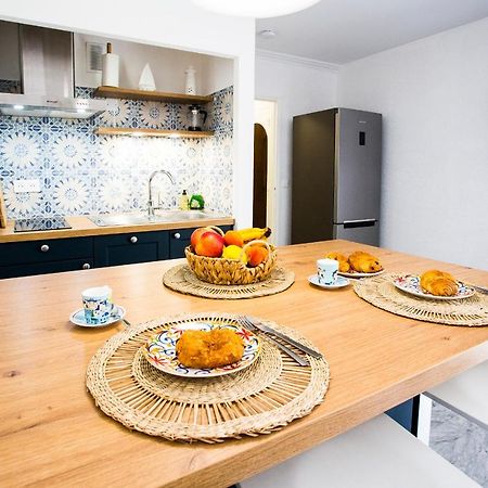 Romantic Sea View Studio, Steps Away From The Beach Antibes Extérieur photo
