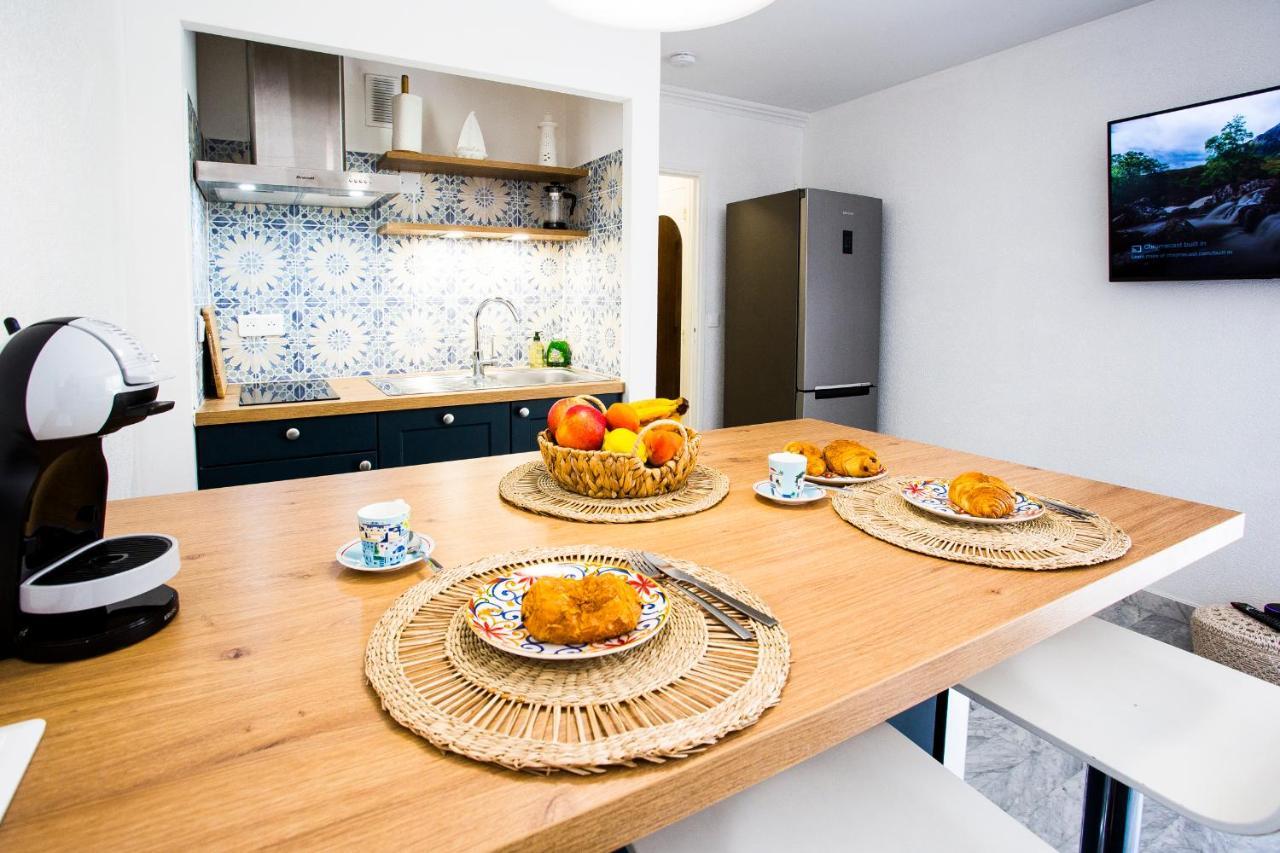 Romantic Sea View Studio, Steps Away From The Beach Antibes Extérieur photo